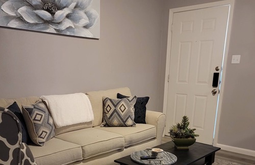 Killeen Casa | Beautiful one bedroom apartment, with free parking. Pets welcome!
