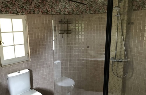 La Fagette Casa | Beautiful one bedroom chateau on the banks of the River Vézere in Perigord Noir