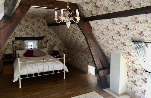 La Fagette Casa | Beautiful one bedroom chateau on the banks of the River Vézere in Perigord Noir