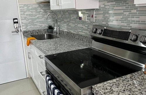 Portmore Apartamento | Beautiful One bedroom apartment with beach and swimming pool
