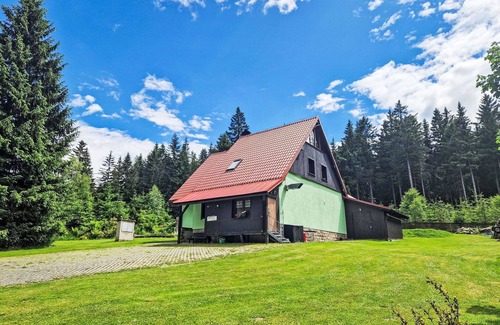 Smrzovka Casa | Maravillosa casa de vacaciones privada con piscina privada, WIFI, TV, terraza y vista panorámica