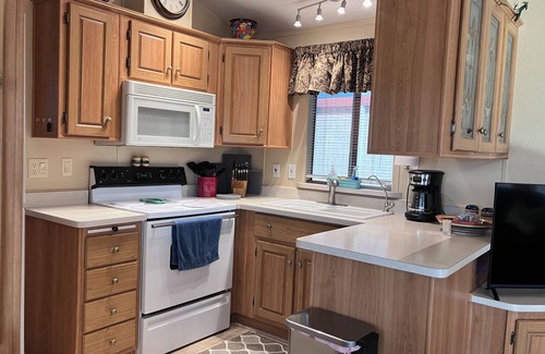 Casa Grande Casa | Beautiful Palm Creek Resort Park Model