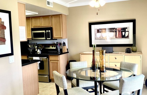 Palm Desert Villa | Hermosa Palm Lakes Villa