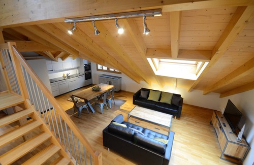 Lauterbrunnen Apartamento | Precioso ático con impresionantes vistas del valle de Lauterbrunnnen