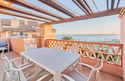 Torrox Costa Casa | "Beautiful Penthouse" con vistas al mar, piscina, Wi-Fi, aire acondicionado, balcón y terraza