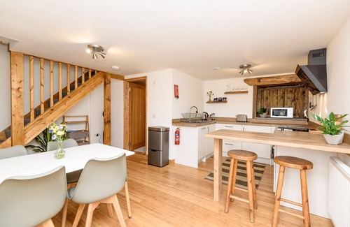 Torpoint Casa | Beautiful pet friendly cottage for two in peaceful location, close to the beach.