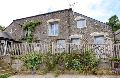 Torpoint Casa | Beautiful pet friendly cottage for two in peaceful location, close to the beach.