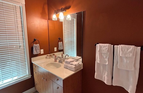Pinehurst Casa | Beautiful Pinehurst vacation home 5 minutes from all Pinehurst golf courses.