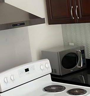 Arbutus Ridge Casa | Beautiful place with Kitchen, Washing Machine, Internet near UBC, beach and DT