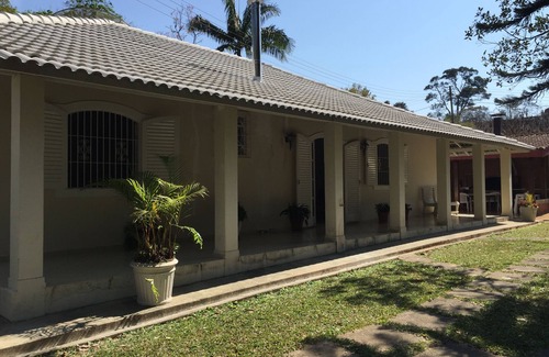 Jardim Brasil Casa | Hermoso lugar con piscina, barbacoa, campo de fútbol, ​​zona de juegos y el lago.