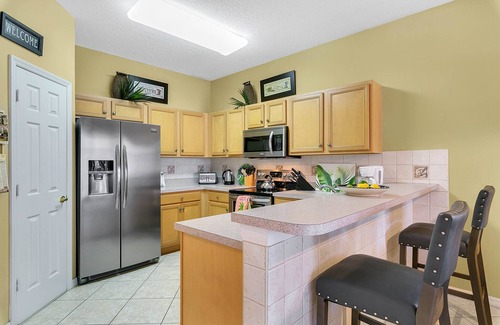Calabay Parc Casa | Beautiful pool home, games room, 2 lounges, kids' play space, Disney 11 miles!