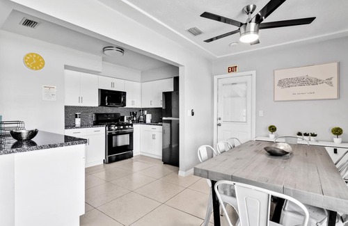 Boulevard Heights Casa | Beautiful Pool House | Close to Hard Rock Hotel