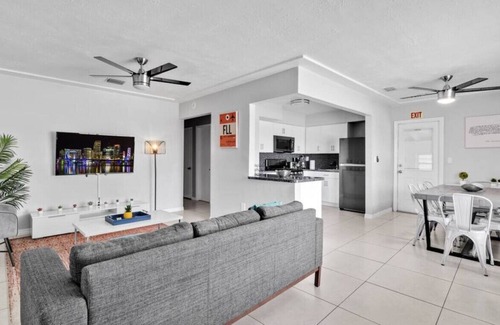 Boulevard Heights Casa | Beautiful Pool House | Close to Hard Rock Hotel