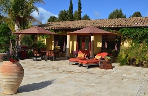San Luis Obispo Villa | Hermosa piscina al lado de la Toscana.