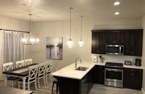 Ivins Casa | Beautiful Poolside Townhome at Ocotillo Springs in Santa Clara
