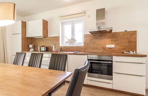 Lojzova Paseka Casa | Preciosa casa de vacaciones privada para 8 personas con WIFI, TV, terraza y mascotas permitida
