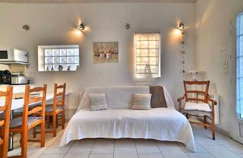 La Remigeasse Casa | Preciosa casa de vacaciones privada con WIFI, TV, terraza, mascotas permitida y aparcamiento
