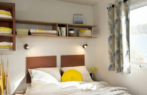 Greoux-les-Bains Casa | Beautiful private villa for 4 people with WIFI, pool, TV, terrace, pets allowed and parking