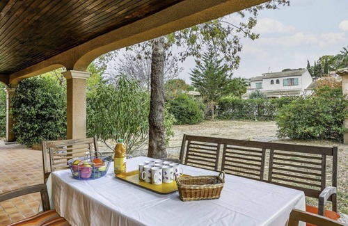Salles-d'Aude Casa | Preciosa casa de vacaciones privada para 10 personas con WIFI, TV, terraza y mascotas permitida