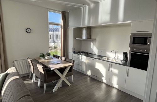 Municipality of Hellevoetsluis Casa | Maravillosa casa de vacaciones privada para 6 personas con WIFI, TV y terraza