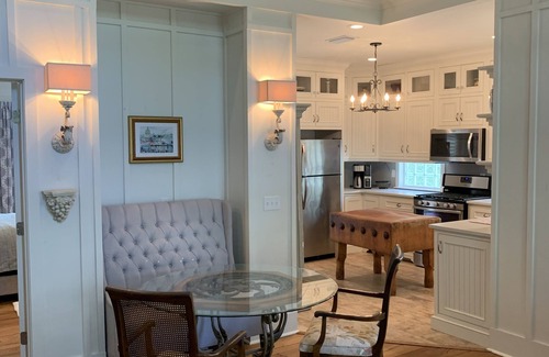 Killearn Estates Cabaña | Beautiful private cottage conveniently located in Killearn Estates