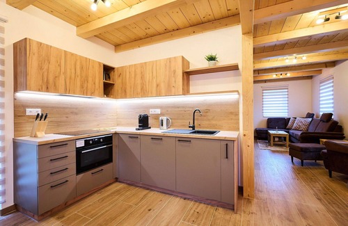 Smrzovka Casa | Preciosa casa de vacaciones privada para 5 personas con WIFI, TV, terraza y aparcamiento