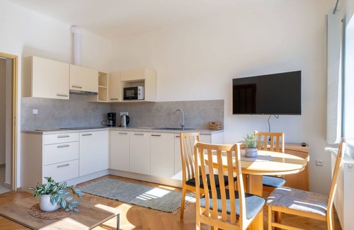 Albrechtice v Jizerskych horach Villa | Preciosa casa de vacaciones privada para 24 personas con piscina privada, WIFI, TV y terraza