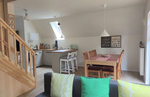 Bad Arolsen Casa | Maravillosa casa de vacaciones privada para 6 personas con WIFI, TV y terraza