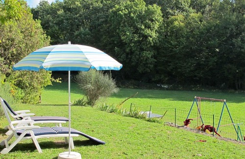 Belmontet Villa | Casa de vacaciones privada con TV, terraza, mascotas permitida, vista panorámica, aparcamiento