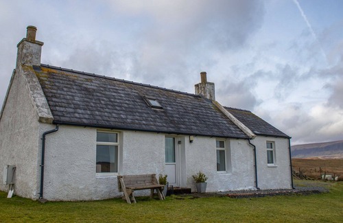 Staffin Casa | Maravillosa casa de vacaciones privada para 2 personas con WIFI y TV