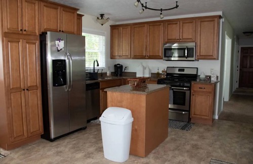 Bristol Casa | Beautiful Private Setting !!!