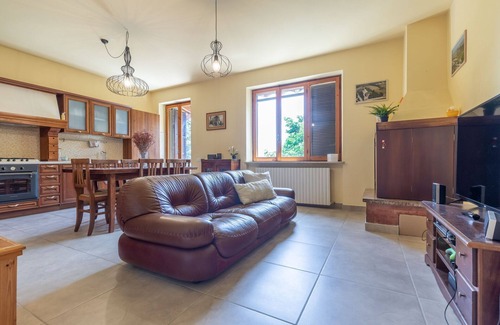 Urbisaglia Casa | Casa de vacaciones privada con WIFI, piscina privada, TV, patio, vista panorámica, aparcamiento