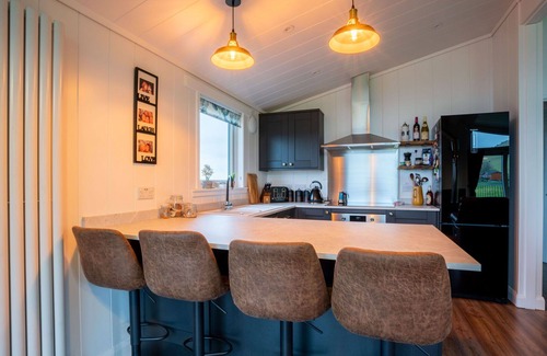 Kinross Casa | Estupenda casa de vacaciones privada para 6 personas con WIFI, TV y balcón