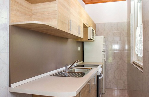 Balatonkeresztur Casa | Estupenda casa de vacaciones privada para 5 personas con WIFI, TV, terraza y aparcamiento
