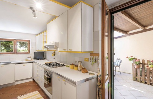 Allumiere Casa | Maravillosa casa de vacaciones privada con WIFI, TV, terraza, mascotas permitida y aparcamiento