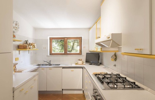 Allumiere Casa | Maravillosa casa de vacaciones privada con WIFI, TV, terraza, mascotas permitida y aparcamiento