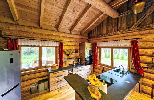 Weissenbach am Lech Casa | Maravillosa casa de vacaciones privada con WIFI, TV, terraza, mascotas permitida y vista panorámica
