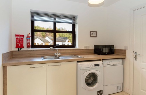 Aviemore Villa | Maravillosa casa de vacaciones privada para 8 personas con WIFI, TV y patio