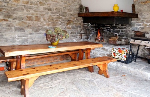 Monteceneri Casa | Casa de vacaciones privada con TV, patio, mascotas permitida, vista panorámica, aparcamiento