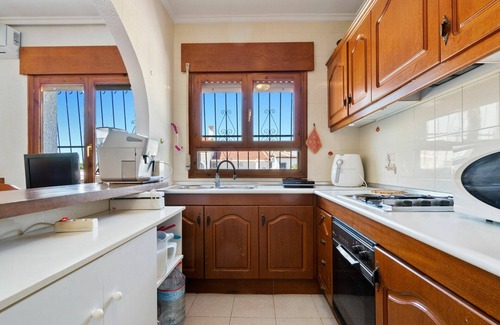 Quesada Casa | Casa de vacaciones privada con A/C, WIFI, piscina privada, terraza, mascotas permitida, aparcamiento
