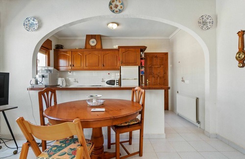 Quesada Casa | Casa de vacaciones privada con A/C, WIFI, piscina privada, terraza, mascotas permitida, aparcamiento