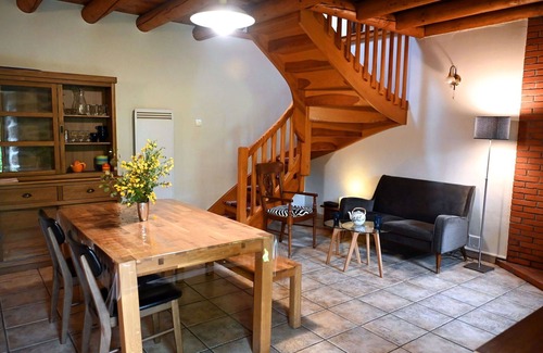 Vielprat Casa | Casa de vacaciones privada con WIFI, TV, patio, mascotas permitida, vista panorámica, aparcamiento