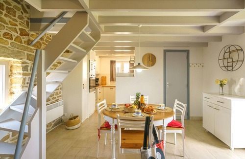 Plogoff Casa | Estupenda casa de vacaciones privada para 4 personas con TV, terraza y mascotas permitida