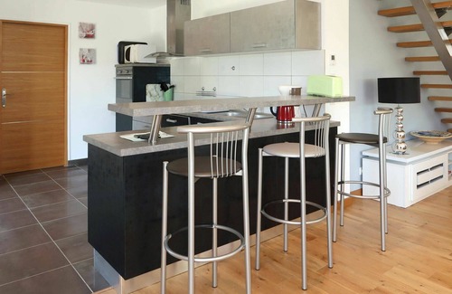 Trevignon Casa | Estupenda casa de vacaciones privada para 8 personas con WIFI, TV, terraza y aparcamiento