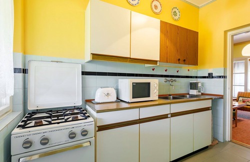 Balatonfenyves Casa | Beautiful private villa for 6 people with TV, terrace and pets allowed