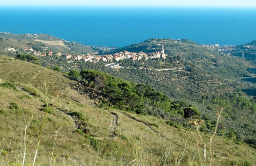Torrazza Casa | Casa de vacaciones privada con piscina, WIFI, A/C, TV, terraza, vista panorámica, aparcamiento