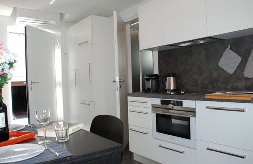 Minusio Casa | Maravillosa casa de vacaciones privada con A/C, WIFI, TV, patio, vista panorámica, aparcamiento