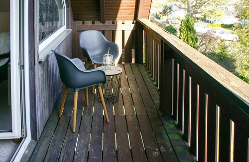 Hausen Casa | Maravillosa casa de vacaciones privada con WIFI, TV, terraza, mascotas permitida y aparcamiento