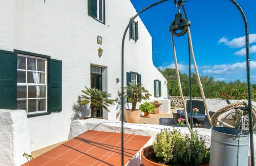Mahón Casa | Casa de vacaciones privada con WIFI, piscina privada, TV, patio, vista panorámica, aparcamiento