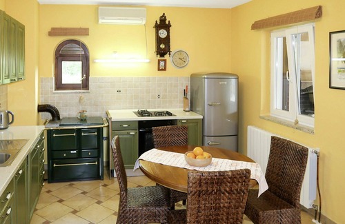 Drinovci Casa | Estupenda casa de vacaciones privada con piscina privada, WIFI, A/C, TV, terraza, aparcamiento